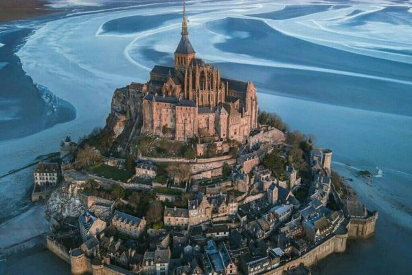 معلومات عن : قلعة مونت سان ميشيل فرنسا